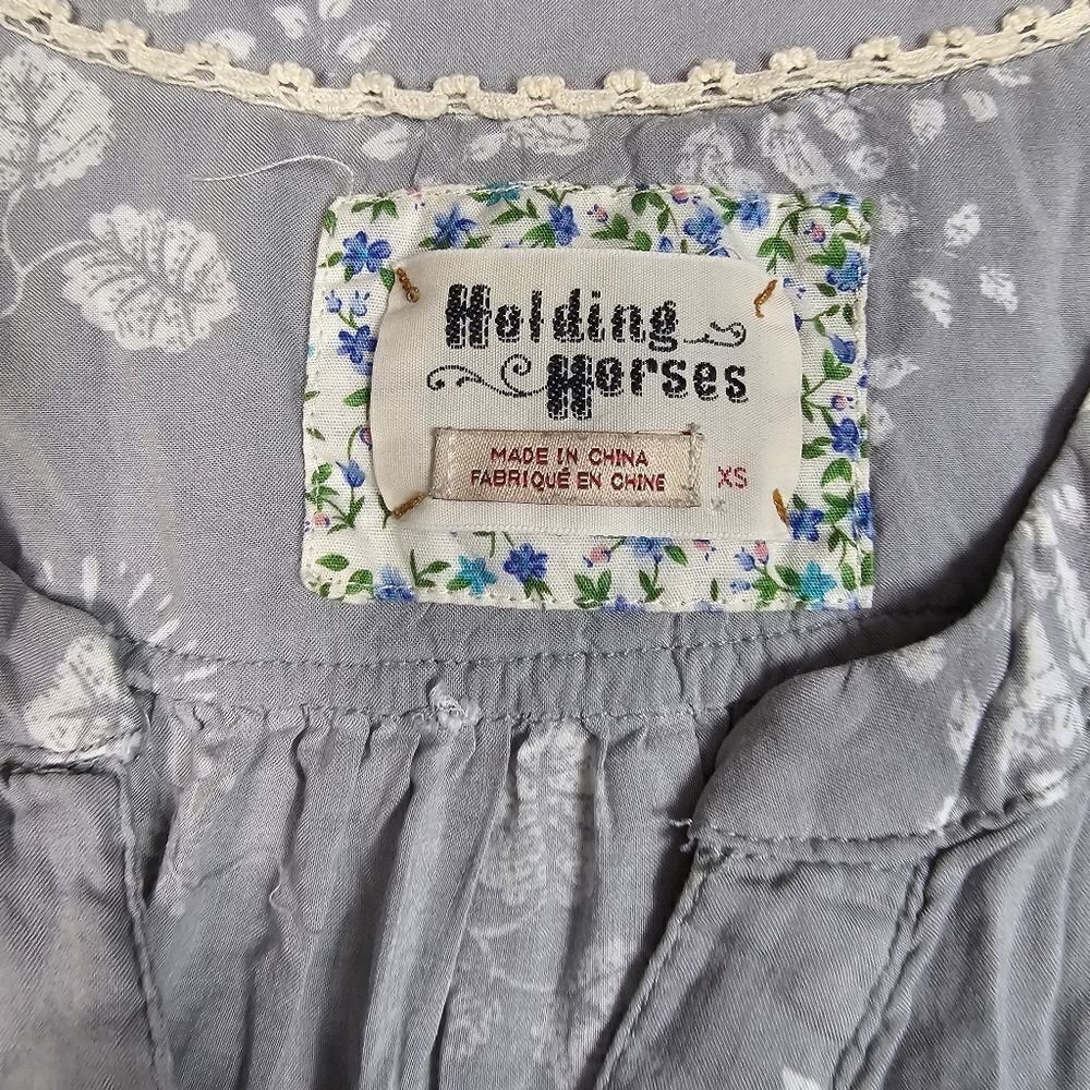 Holding Horses Anthropology Grey Floral Print Ruffle Tunic Top Women's Size XS - Picture 4 of 8